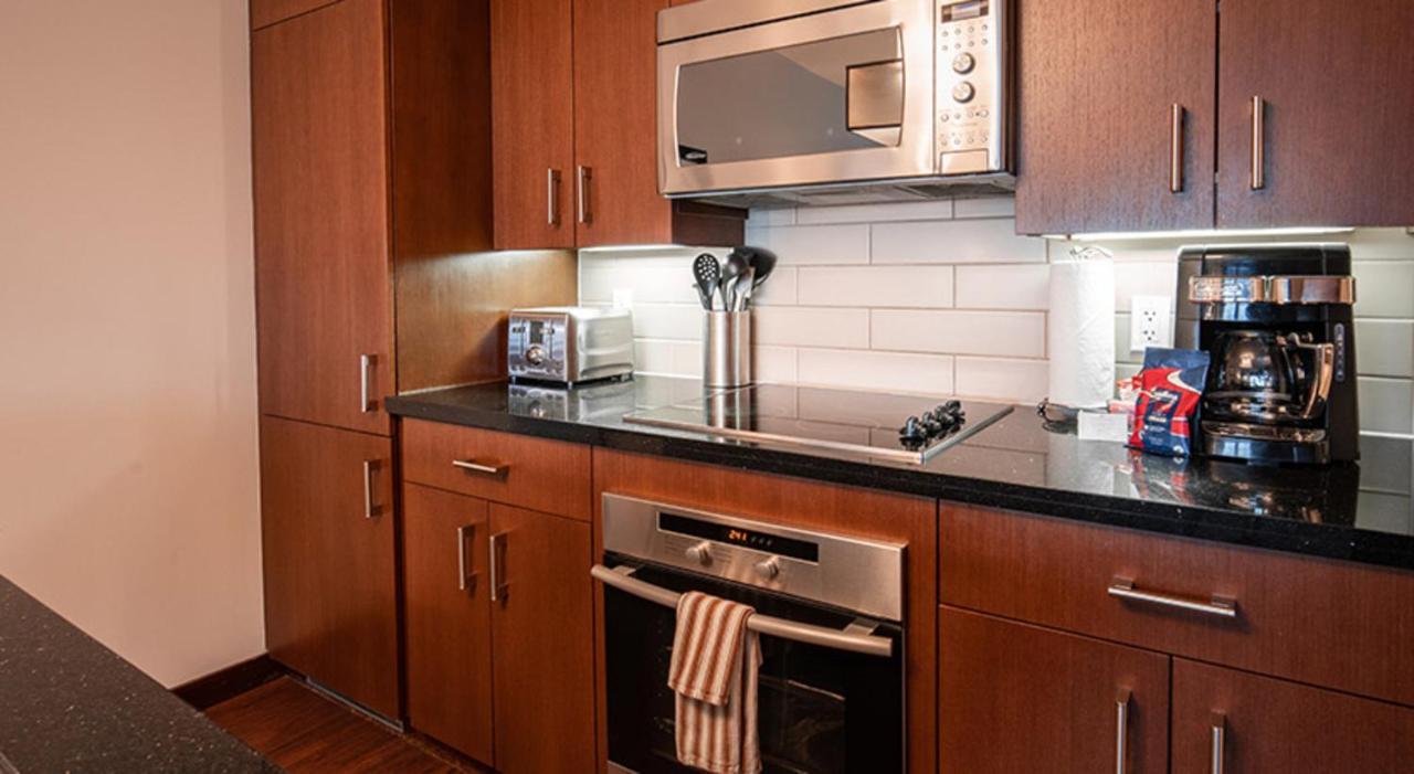 Aparthotel Evolution Whistler Extérieur photo